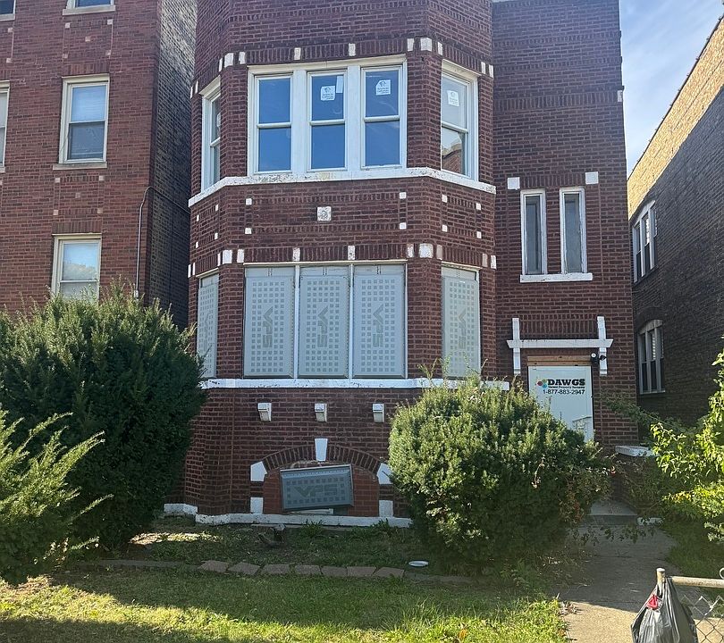 1st image of 7754 S Wood St