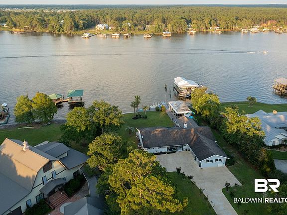 4th image of 8550 Bay View Dr