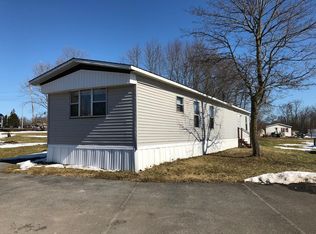 1302 Coton Ct, Liverpool, NY 13090