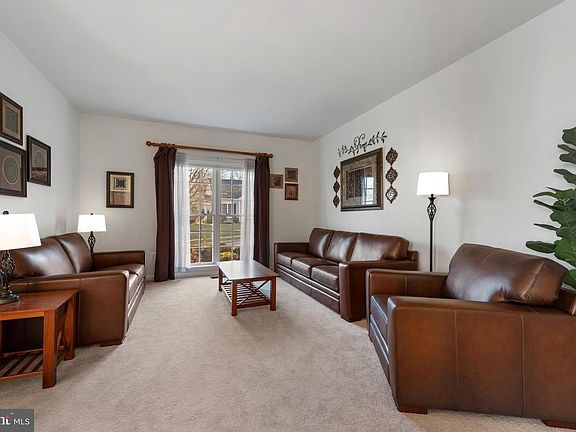 4th image of 724 Darlow Dr