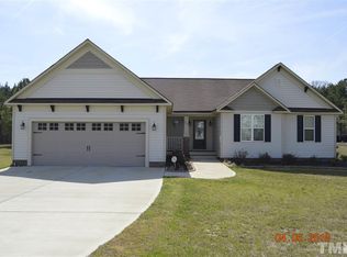 383 Blaze Ridge Dr, Smithfield, NC 27577