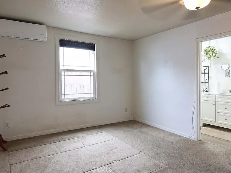 1229 S Flower St — Photo 6