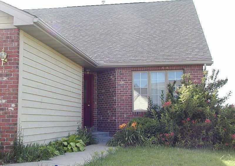 111 OAk Park Dr.,Lincoln, IL 62656