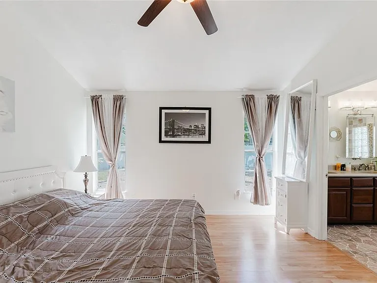 8859 Fort Jefferson Blvd — Photo 24