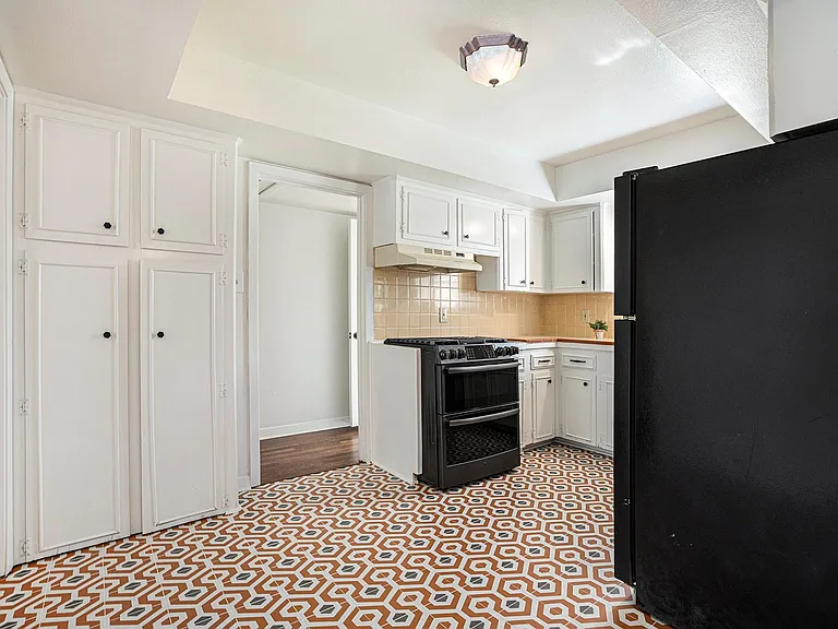 6325 Rowan Ln — Photo 9