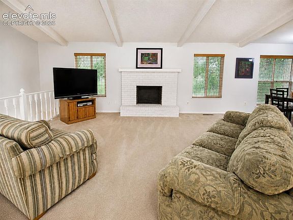 4th image of 6129 Applewood Ridge Cir
