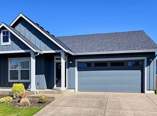 1400 Dahlia St, Woodburn, OR 97071