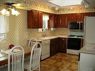 2nd image of 16 Baldwin Pl
