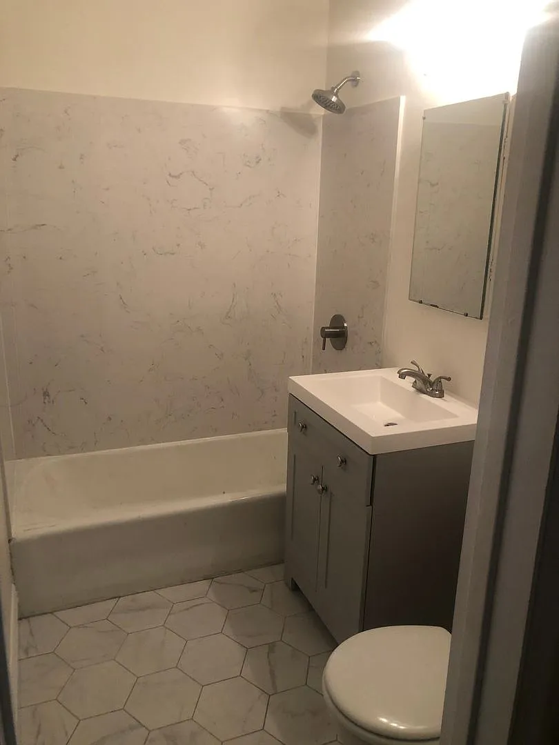 527 & 529 Callan Avenue — Photo 3
