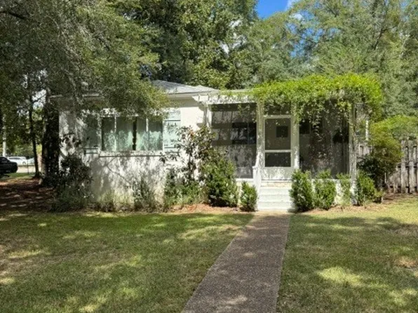 401 Fairwood Blvd, Fairhope, AL 36532