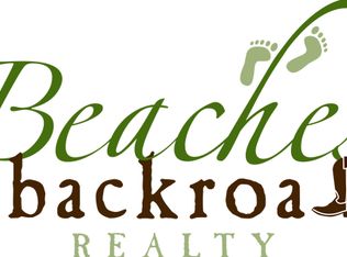 8 Wolf Ct, Richmond, RI 02898