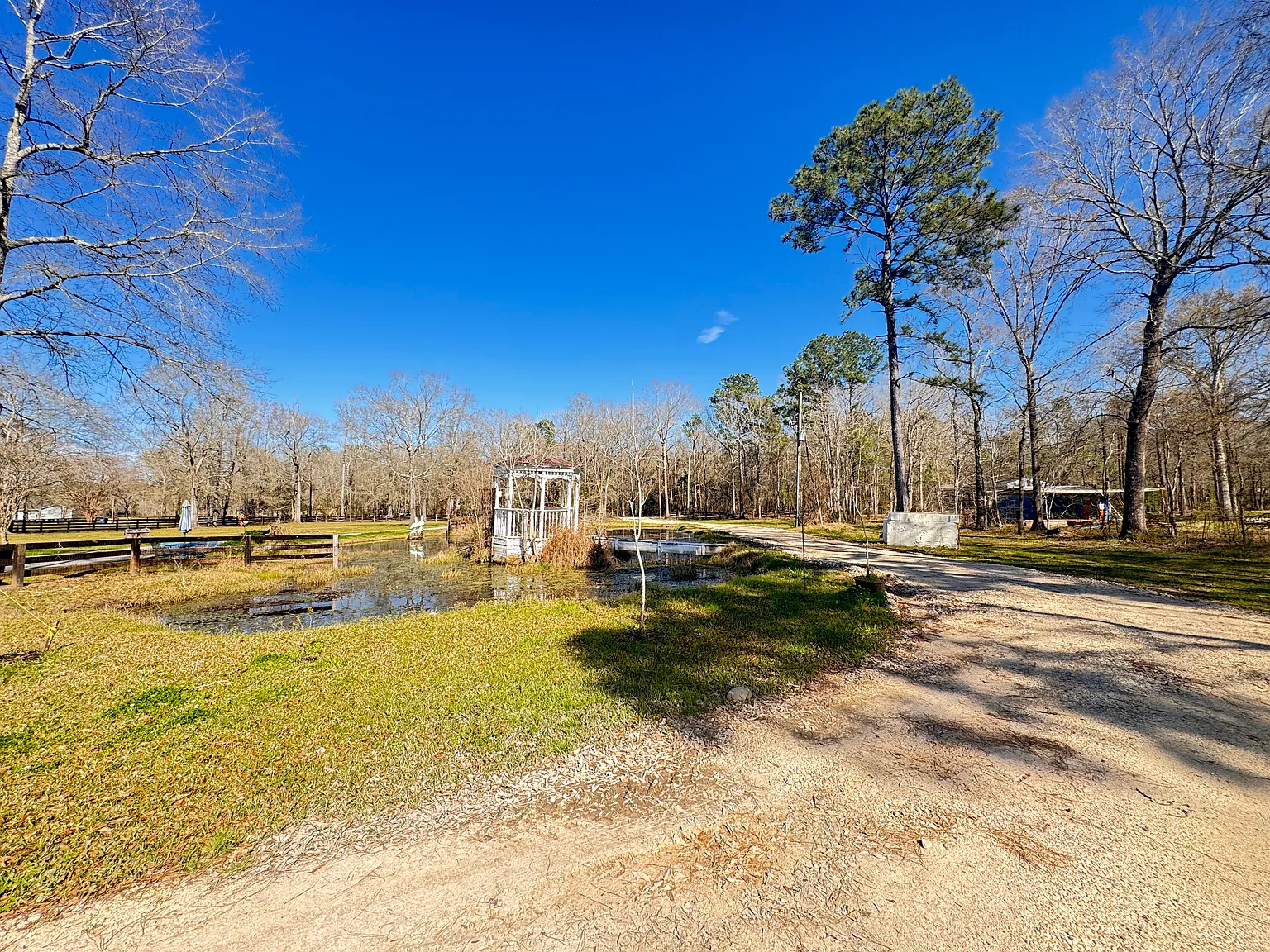 3 bed, 1100 sqft, $1,500 — Photo 4