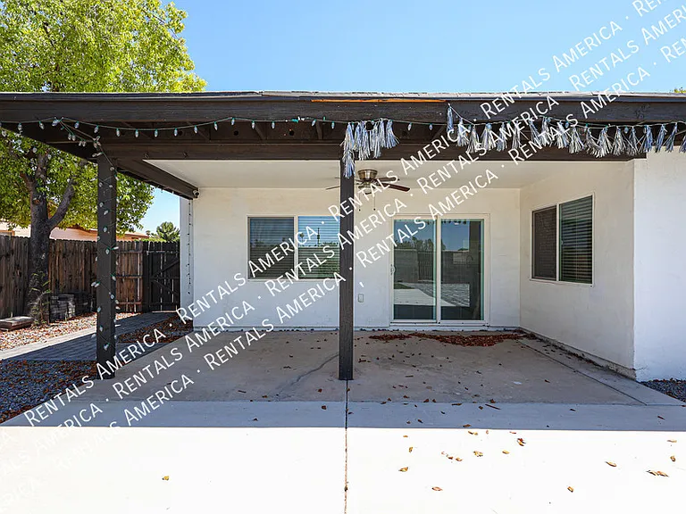 2902 W Straford Dr — Photo 34