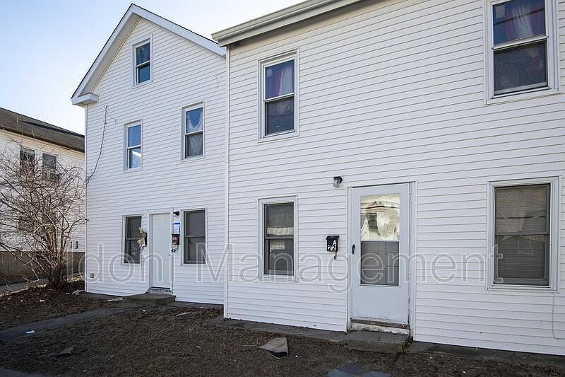 22 Mechanic St C, Jewett City, CT 06351 Zillow