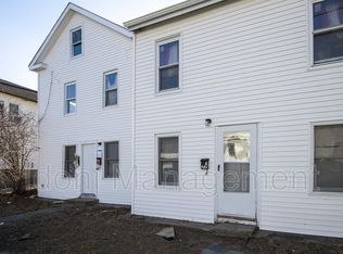 22 Mechanic St #C, Jewett City, CT 06351