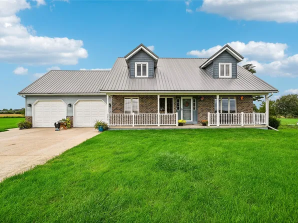 3242 70th St, Atkins, IA 52206