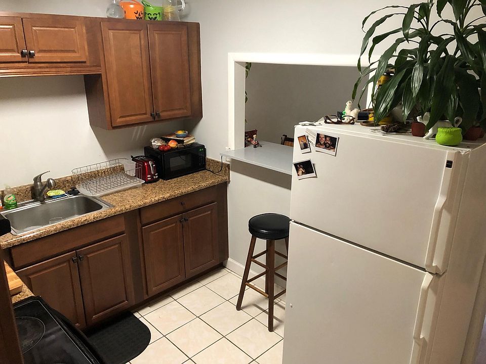 1st image of 2506 W Stroud Ave APT 205