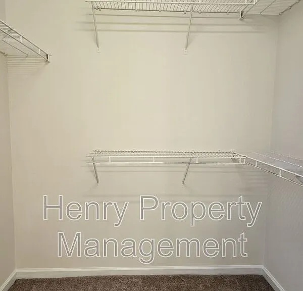 700 Nottinghill Walk — Photo 9