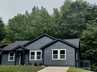 622 Pennwood Ln, Charlotte, NC 28215