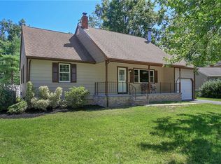 12 Tived Ln, Edison, NJ 08837