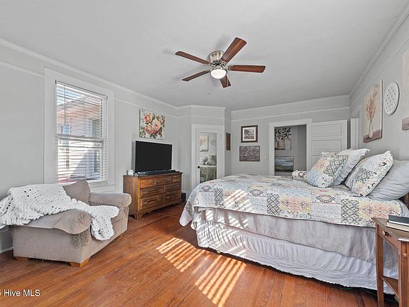 42nd image of this home