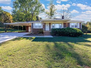 747 Lusk Rd, Six Mile, SC 29682