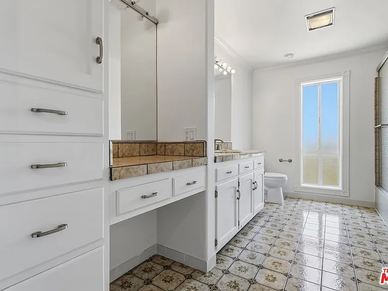 4613 Reforma Rd — Photo 39