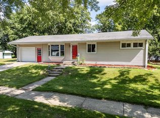 510 W Main St, Reedsburg, WI 53959