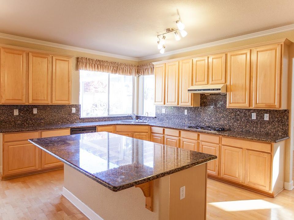 1st image of 1077 Perazzo Cir #1077