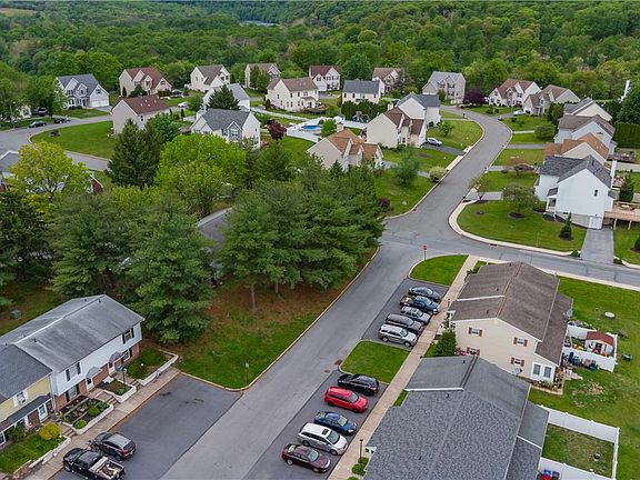4th image of 133 Pheasant Ct