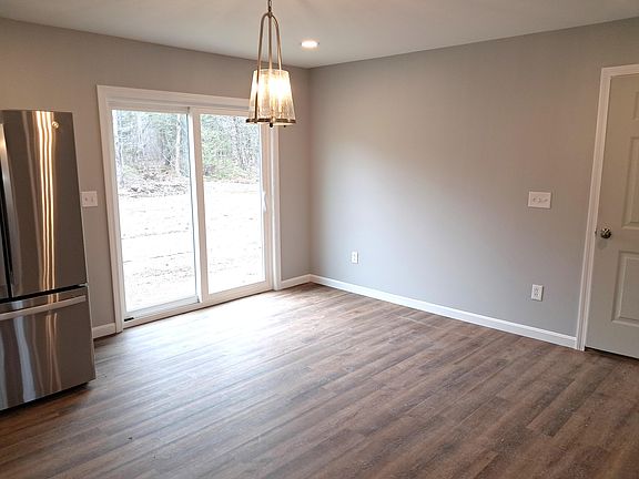 5th image of 632 Hudson Hill Road