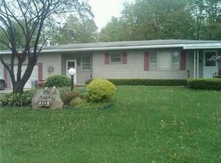 660 Sterrett Rd, Grove City, PA 16127