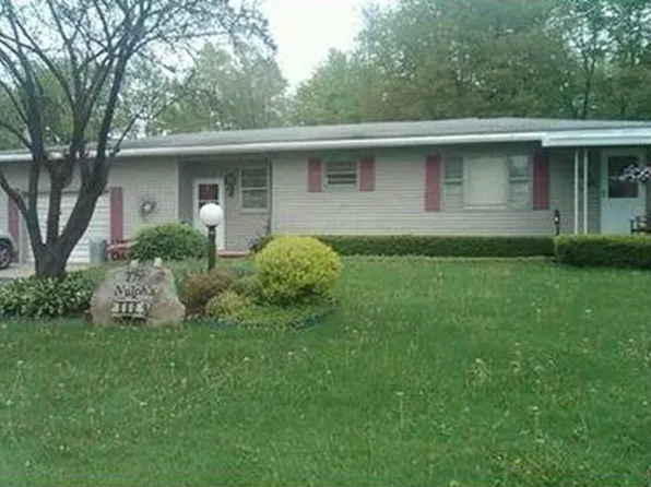 660 Sterrett Rd, Grove City, PA 16127