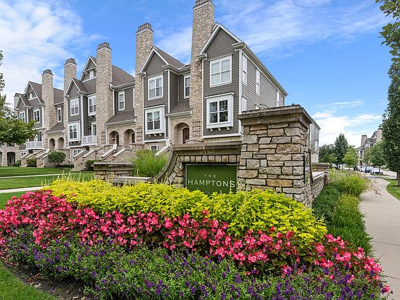 4th image of 69 W Kennedy Ln #902