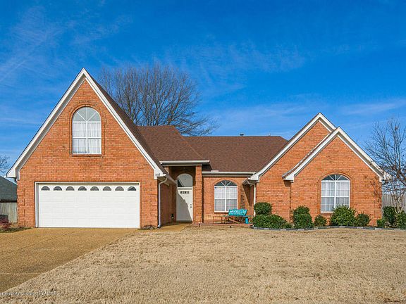 4th image of 4661 Alden Lake Dr E