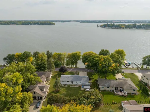46 Lake Ave, Madison Lake, MN 56063