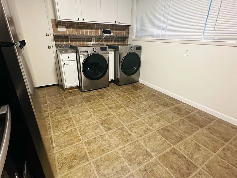 1450 Blaine Dr — Photo 5