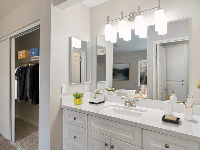Stoneridge Apartment Homes — Photo 6