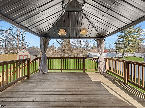3rd image of 3701 Bramblewood Dr