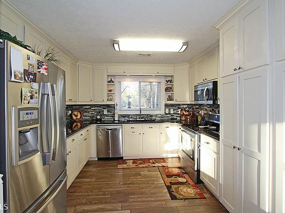 2nd image of 4198 Rocky Ledge Way