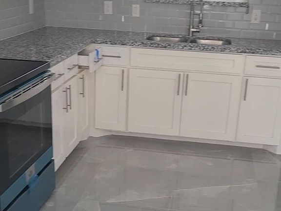3rd image of 5704 Puffin Ave #1