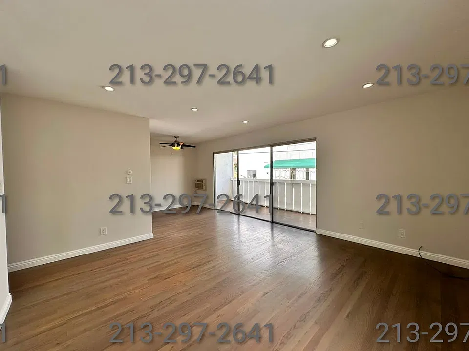 7546 Hampton Ave #208