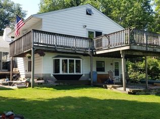 411 E Lakeshore Dr, Highland Lakes, NJ 07422