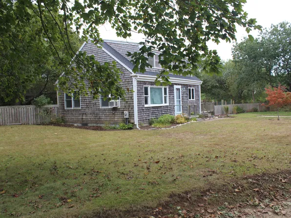 12 Oak Hollow Ln, Nantucket, MA 02554