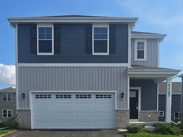 7123 Oakmont Rd, Mount Pleasant, WI 53403