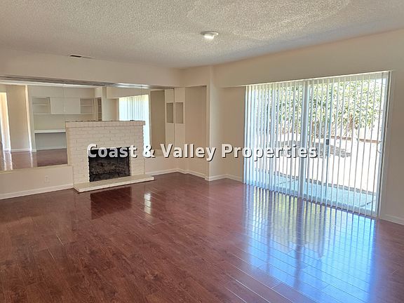 3rd image of 1939 Arcadia Cir