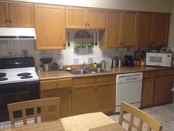 4th image of 1593/1595 Palmwood Dr