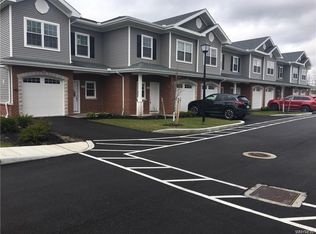 20-30 Hunt Club Cir, East Amherst, NY 14051