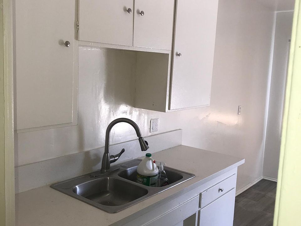 2nd image of 1736 W Ball Rd #4