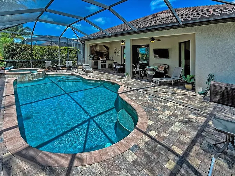 9415 Piacere Way — Photo 20